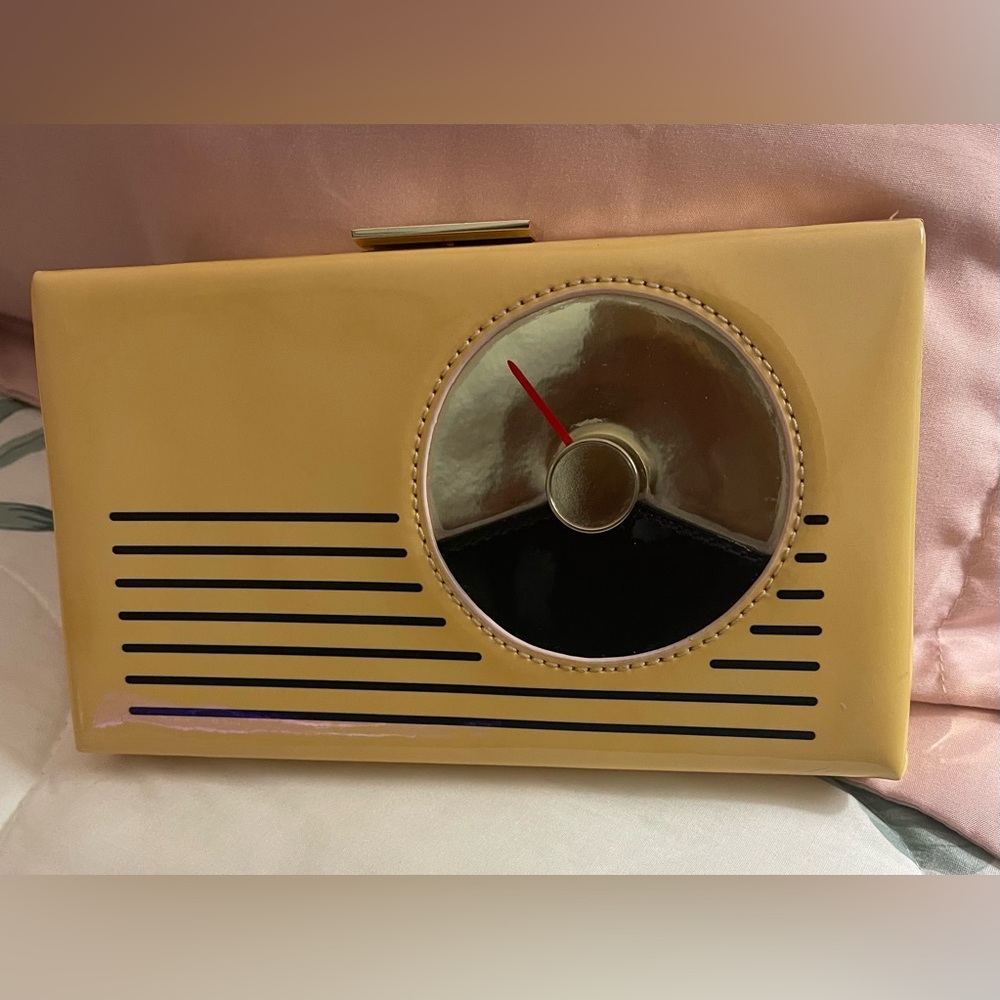 Kate Spade New York Tower Avenue Radio Samira Convertible clutch
